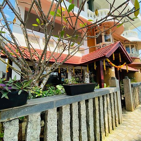 Little Elephant Beach Resort Ковалам Екстериор снимка